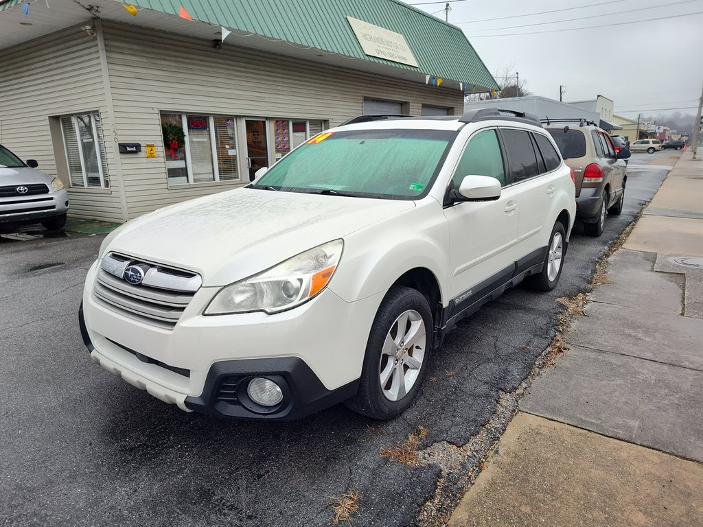 2014 Subaru Outback 2.5i Limited's photo